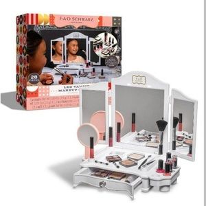 FAO SCHWARZ | Girls’ Vanity and Makeup Studio with LED Lights